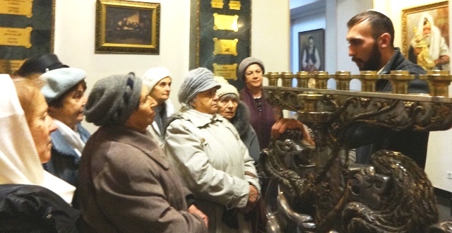 Екскурсія у синагогу Бродського для підопічних Територіального центру