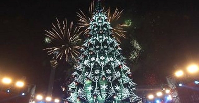 Вперше за 100 років на Троїцькій площі відкриють новорічну ялинку