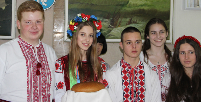 Учні Печерського району гостинно прийняли французьку делегацію