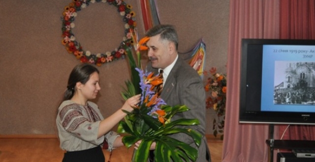 Напередодні відзначення Дня Соборності України Олександр Мазурчак завітав до ліцею на історико-літературну імпрезу